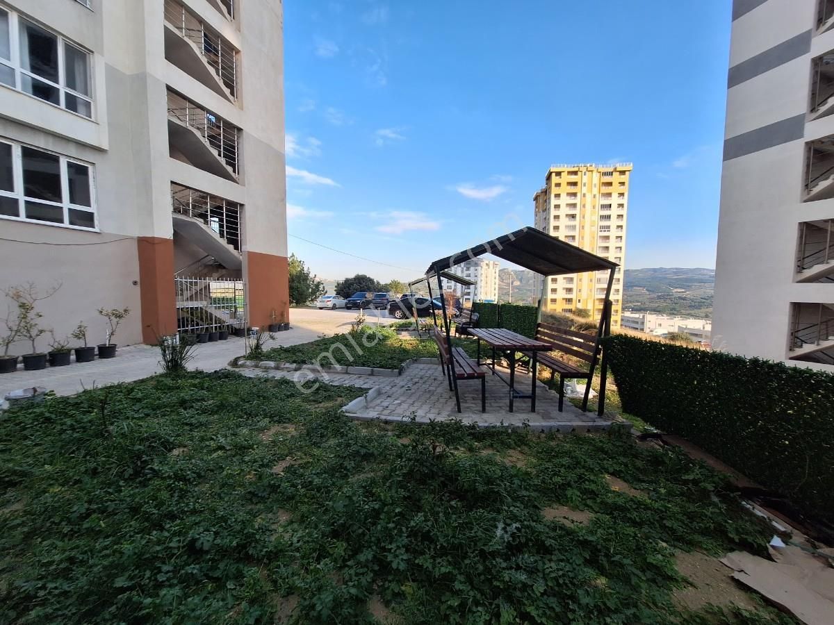 Kuşadası Avm Mevki Uydukentte Satılık 2+1 Daire - Görsel 3