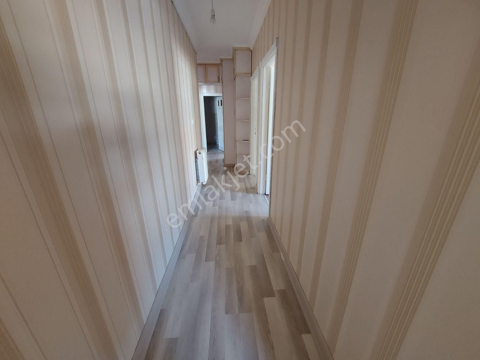 Murat Türkmen'den Topçu_mah Merkezi_yerde Kiralık Ön_cepheli 3+1 - Görsel 19