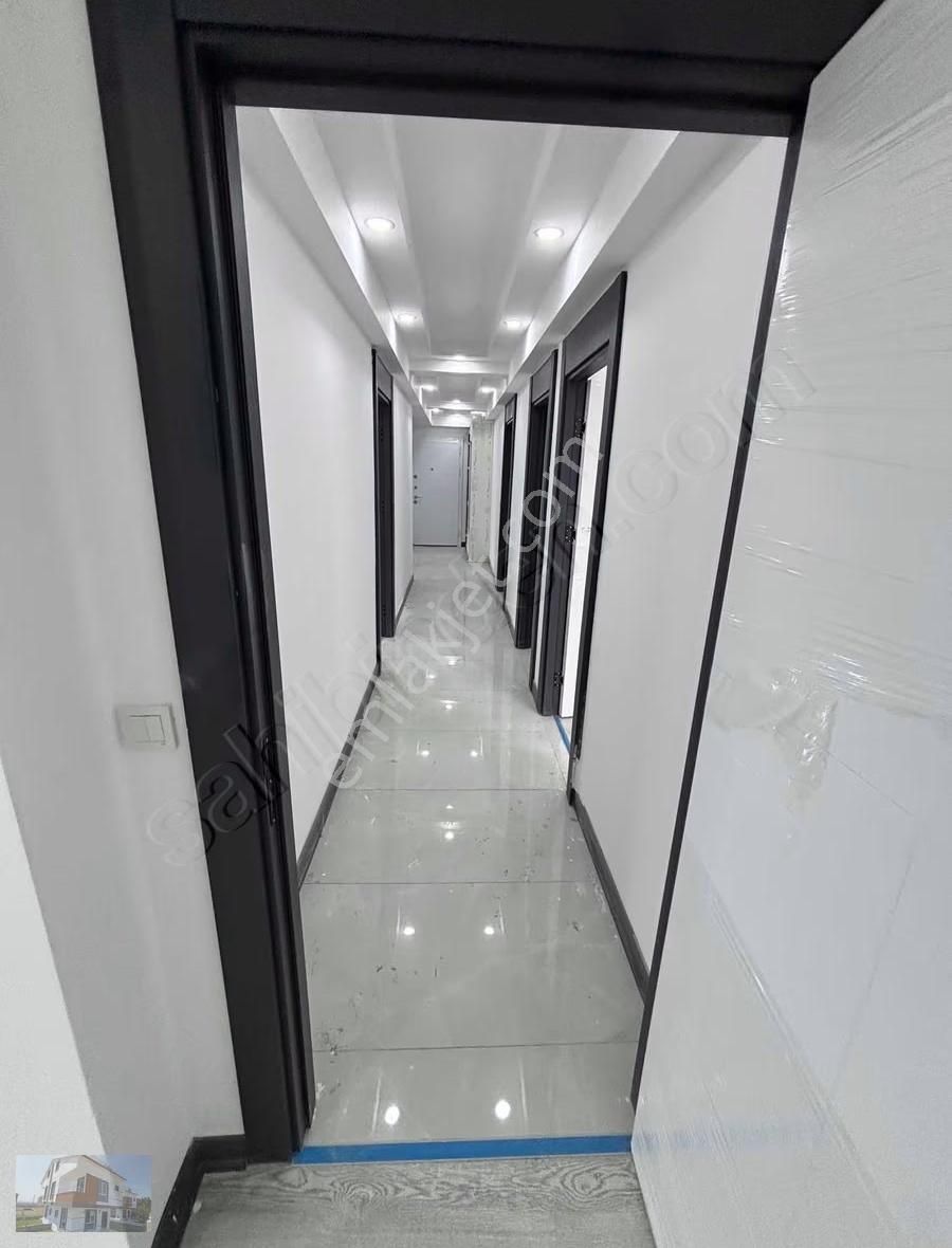 Site İçinde 3+1 Havuzlu Güvenlikli Otoparklı Ara Kat - Görsel 23