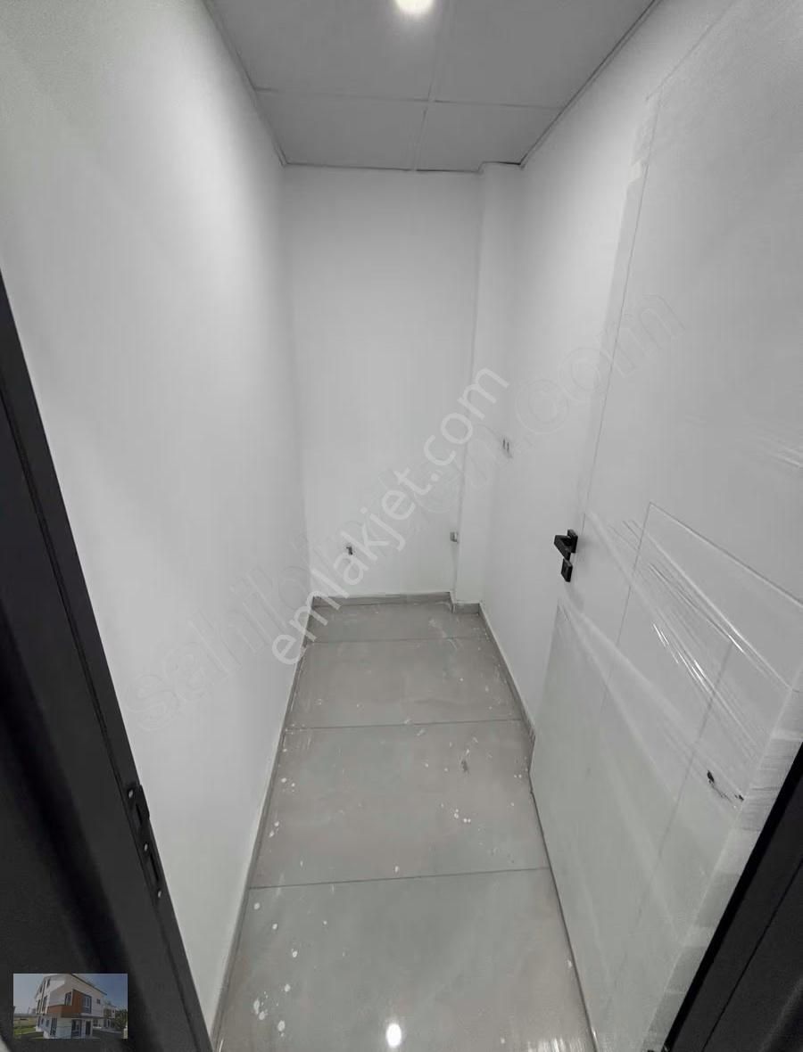 Site İçinde 3+1 Havuzlu Güvenlikli Otoparklı Ara Kat - Görsel 12