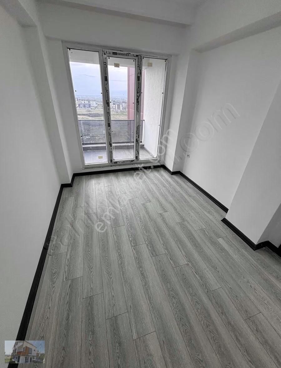 Site İçinde 3+1 Havuzlu Güvenlikli Otoparklı Ara Kat - Görsel 26