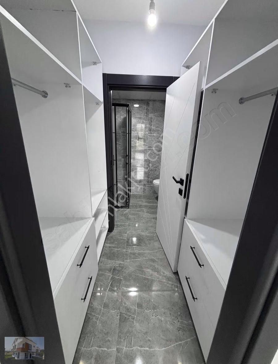 Hatip Mah De Site İçinde Ebeveyn Banyolu İskanlı 3+1 - Görsel 21