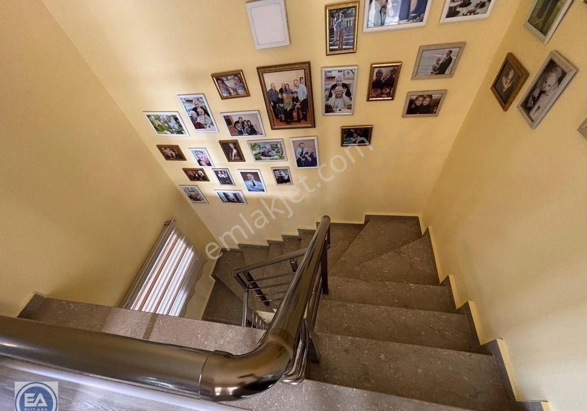 Kuşadası’nda Denize Yakın Havuzlu Sitede 4 + 1 Satılık - Görsel 3