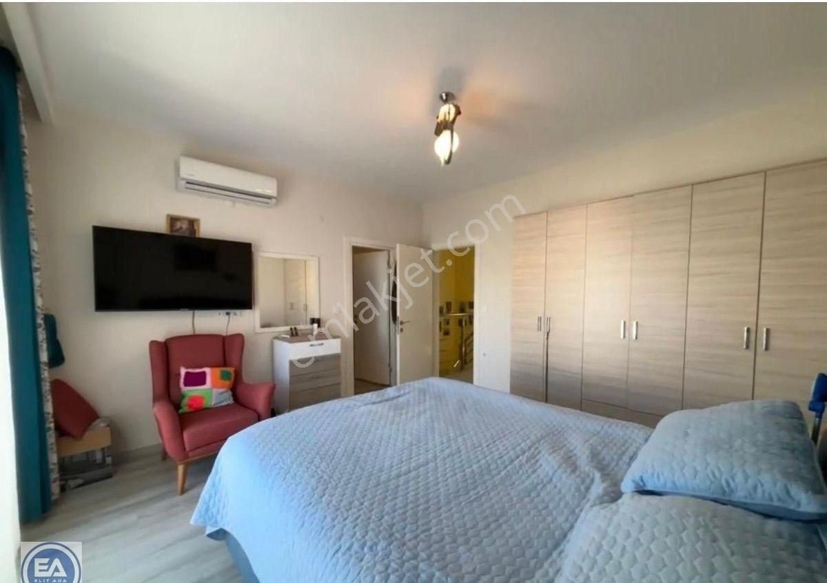 Kuşadası’nda Denize Yakın Havuzlu Sitede 4 + 1 Satılık - Görsel 14