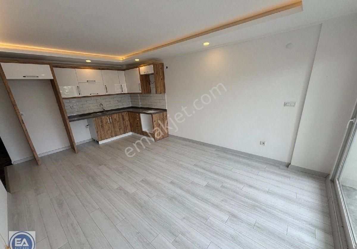 Kuşadası Davutlar'da Havuzlu Sitede 2+1 Ebeveyn Banyolu - Görsel 3