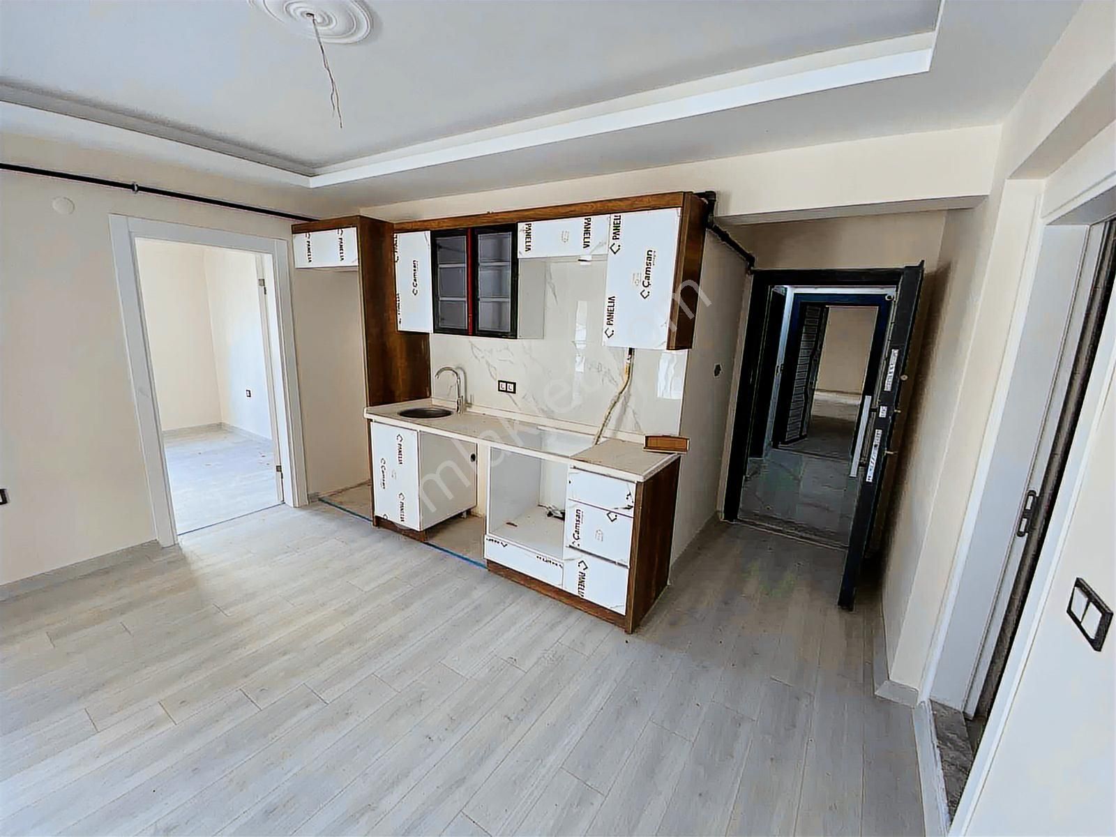 İzmir Menemen Seyrek'te Geniş Köşe Daire 1+1 - Görsel 12