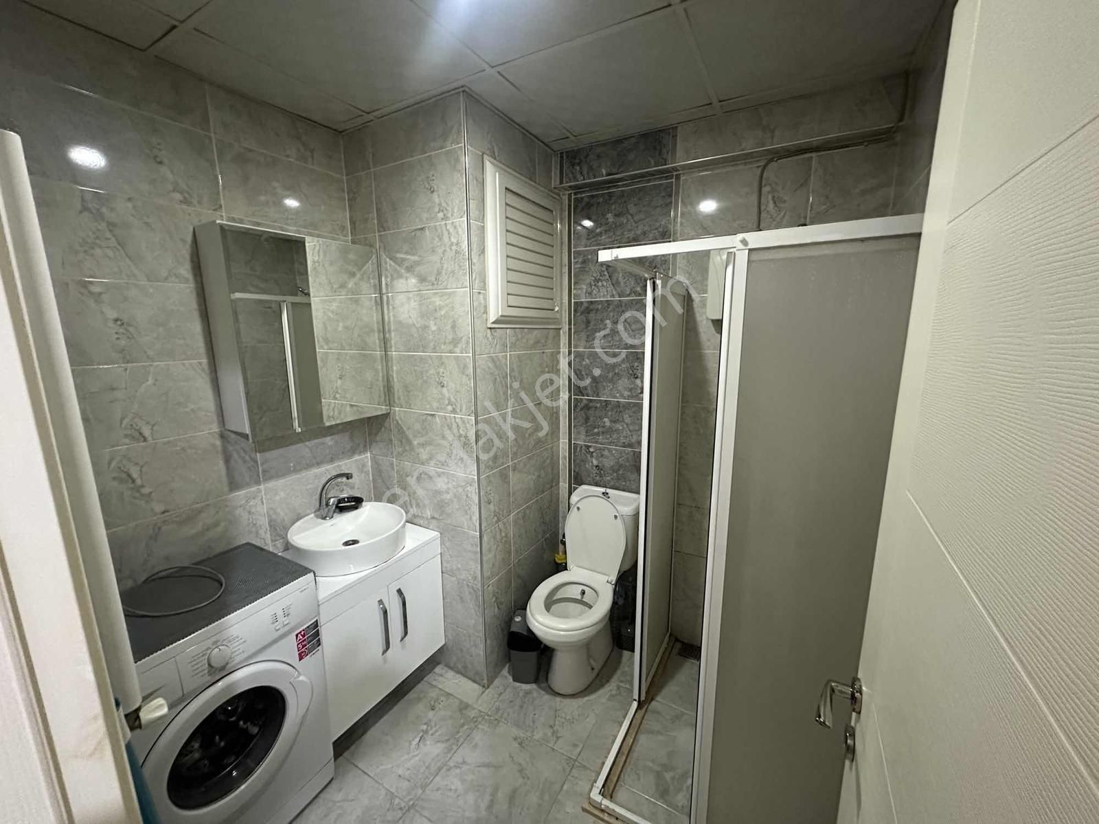 Bulut Emlak'tan Adatepe'de 1+1 Eşyalı Daire 2.450 - Görsel 2