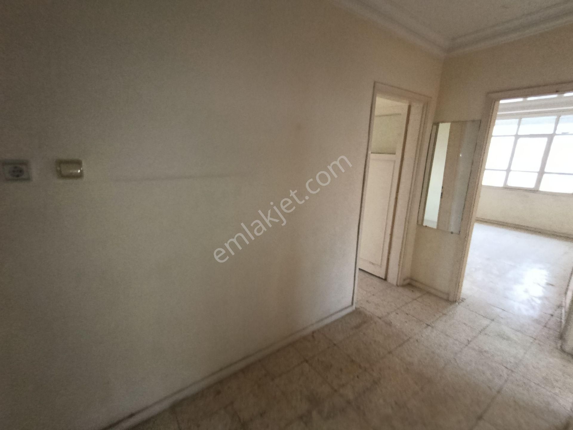 Gülpınar Mh Salı Pazarı Civarı 3/buçuk Katlı Komple Satılık Bina - Görsel 14