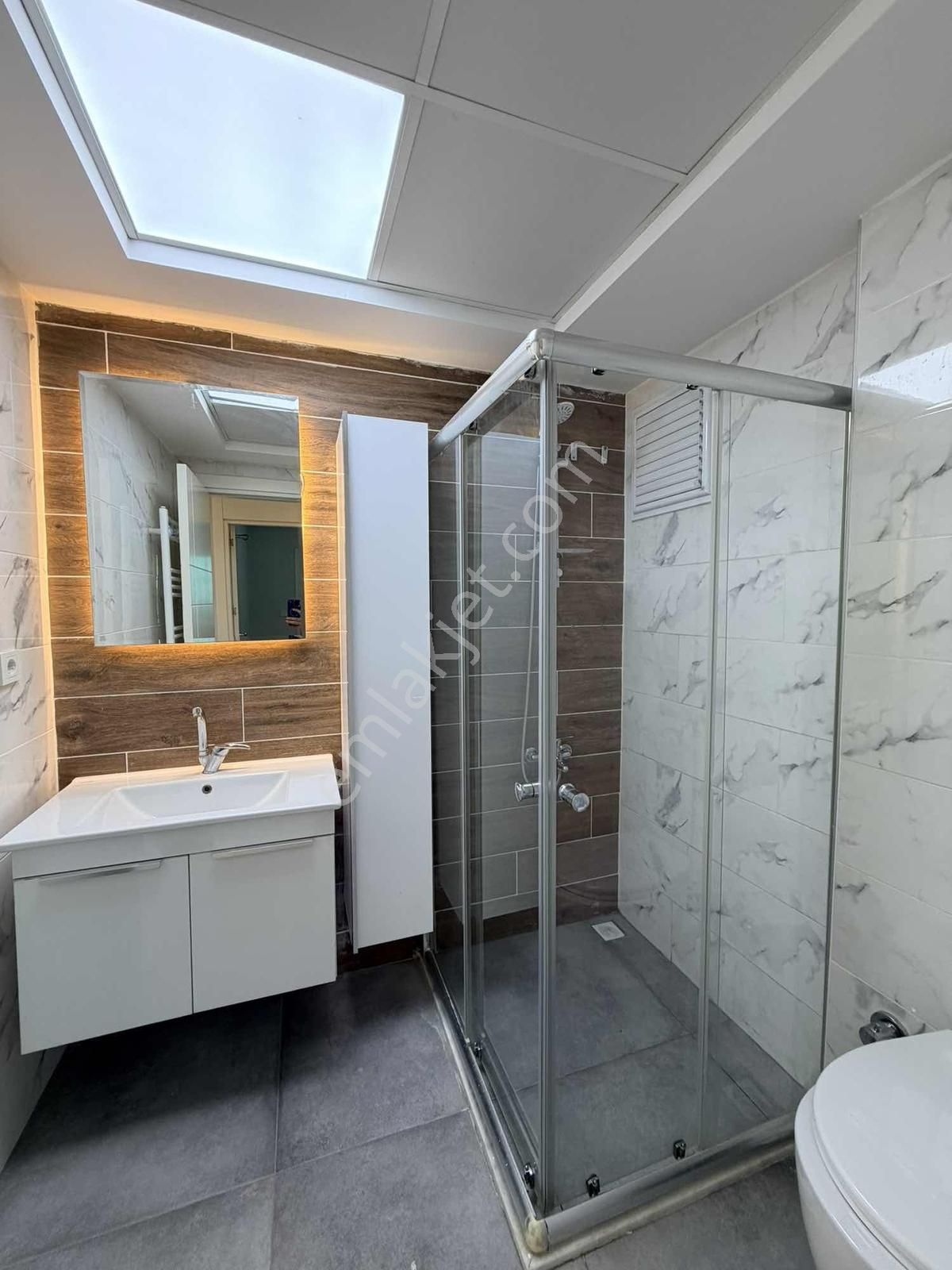 Total'den Buhara Okulu Yanında Genç Bina Lüx Daire !!! - Görsel 19