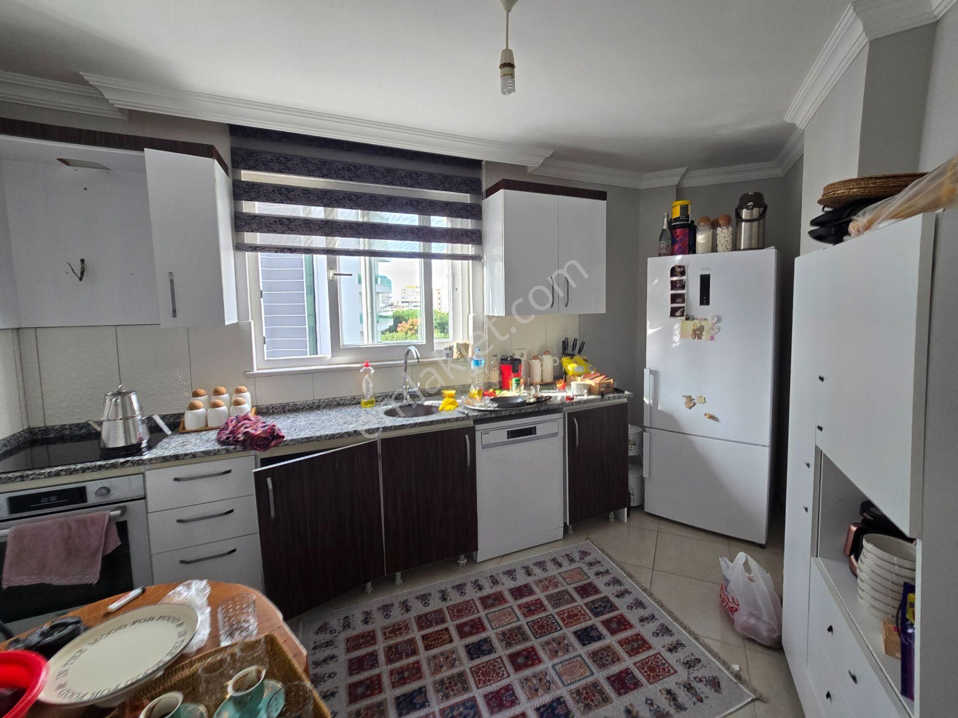 Mahmutlarda Satılık Merkezi Konumda 3+1 Daire Masrafsız