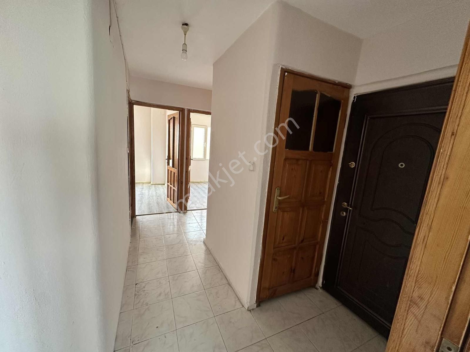 Çevık 1 Meydanında Acil Satılık 2+1 Daire Kupon - Görsel 9