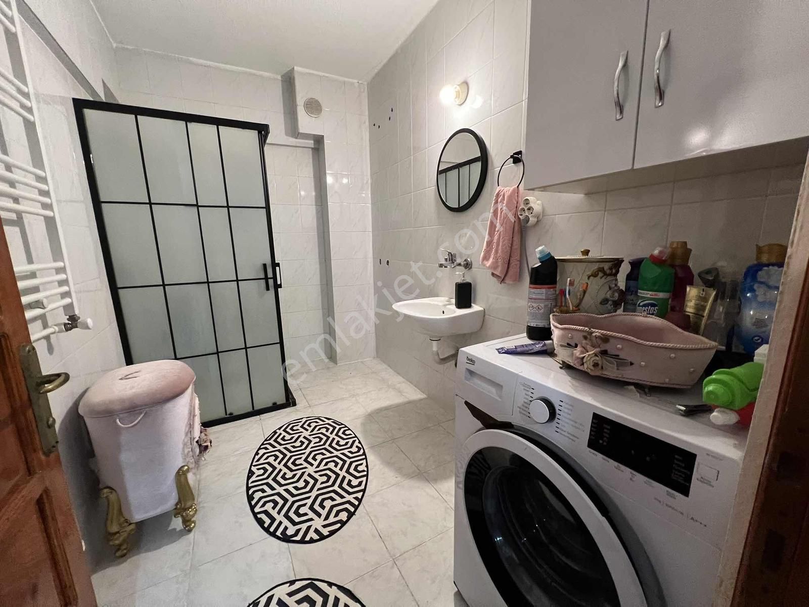 Akalın Bozyaka Zincirlikuyuda 2+1 Doğalgazlı Arakat Çift Balkon - Görsel 16