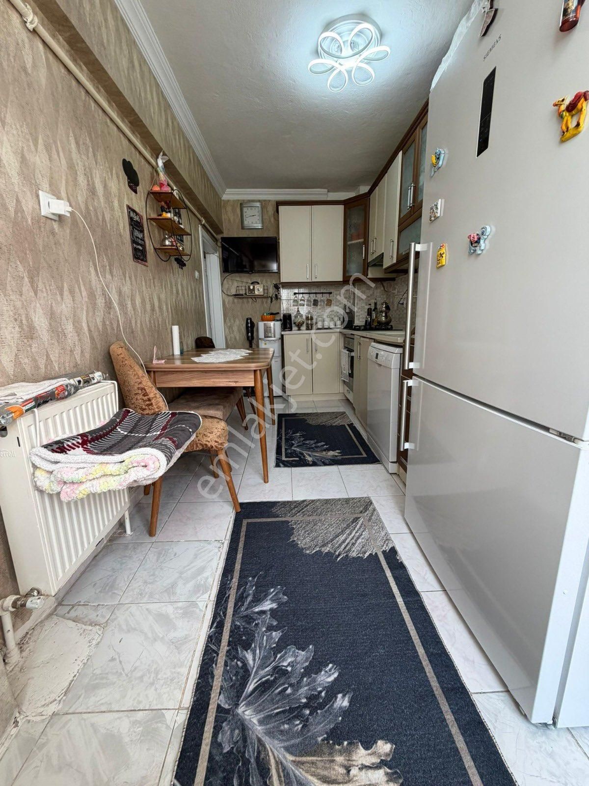 İstasyon Mh. 3+1 Cadde Üstü Ara Kat Bağımsız Krediye Uygun Full Yapılı Daire! - Görsel 7