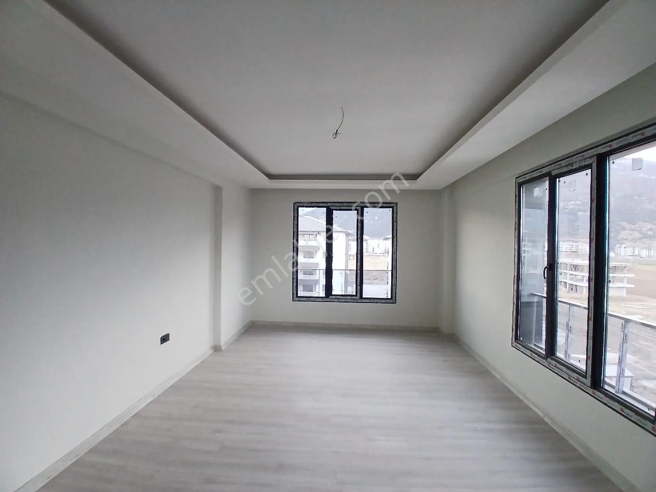 Akçay Emlak'tan Akşehir Yarenler Mahallesinde Garajlı Ara Kat Sıfır Satılık 3+1 Daire - Görsel 7