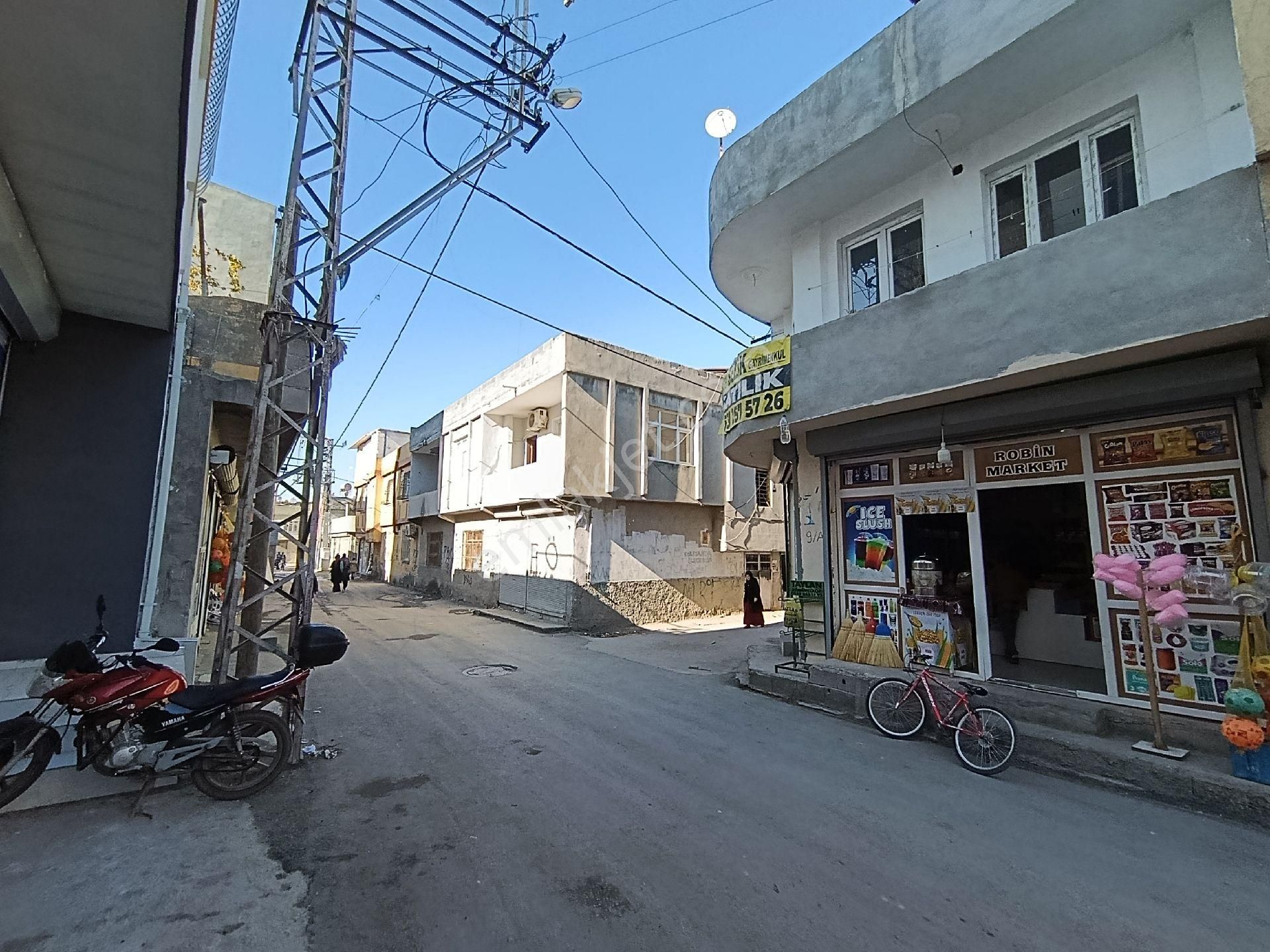 Gülbahçe Mah. Yeni Yol Civarı Köşe Başı Yeni Yapı Komple Satılık