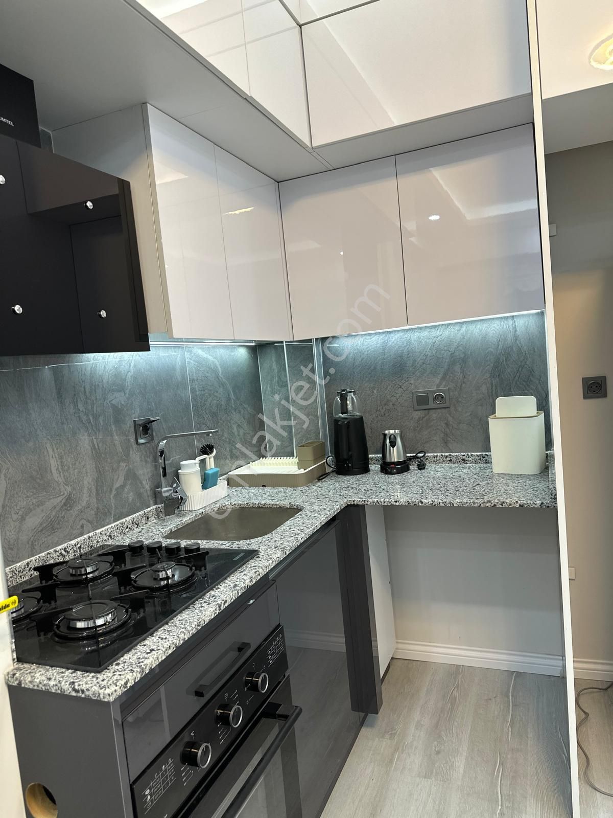 Satılık 1+1 Full Eşyalı Sıfır Daire | Işıklar Cad. Gençlik Mah. - Görsel 17