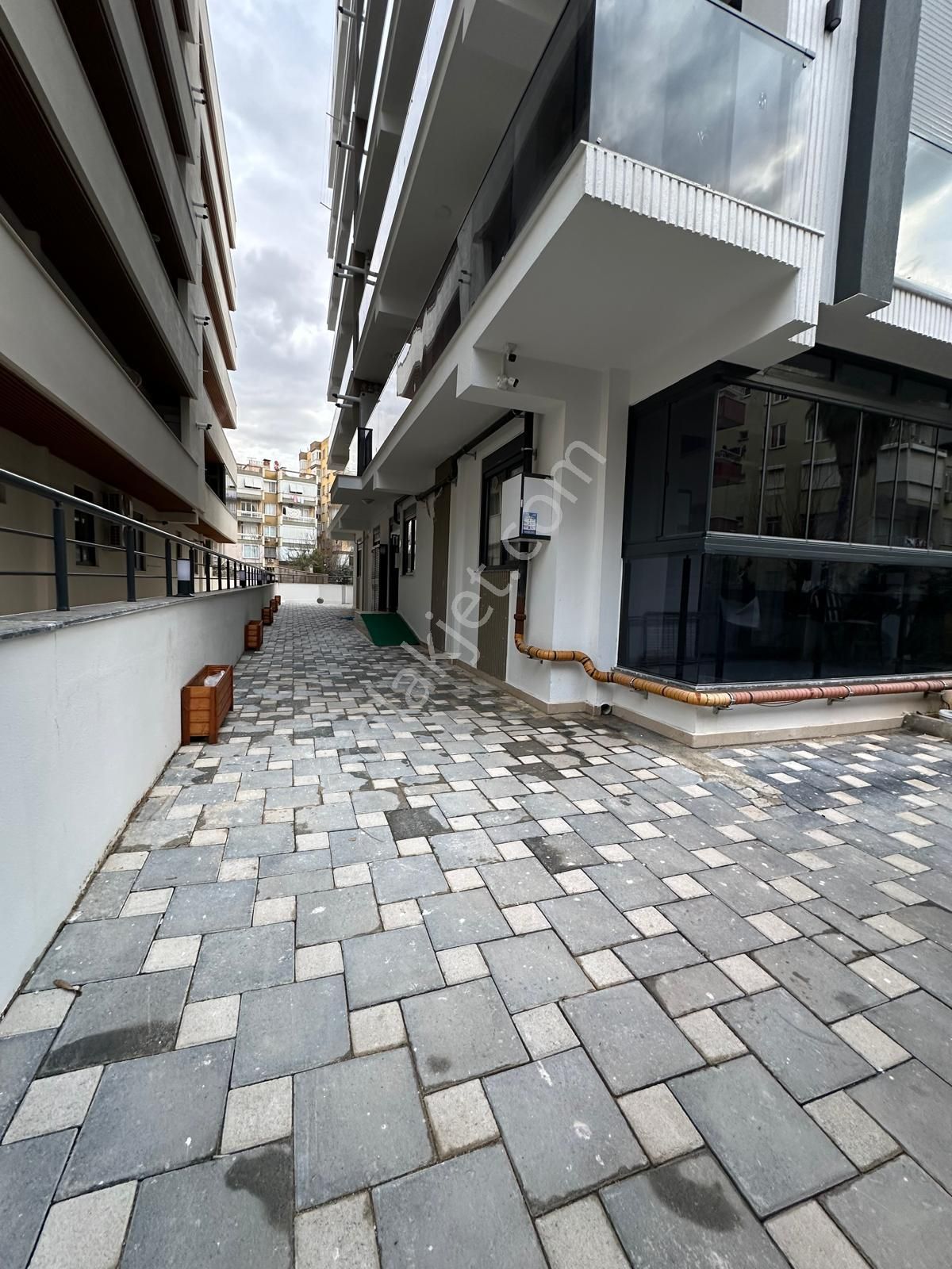 Satılık 1+1 Full Eşyalı Sıfır Daire | Işıklar Cad. Gençlik Mah. - Görsel 30