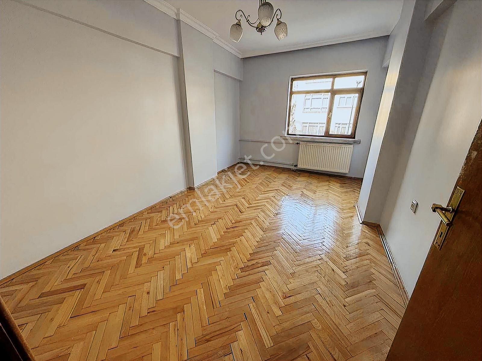 Emek 8. Cadde, 1. Kat, Geniş 3+1 - Görsel 2