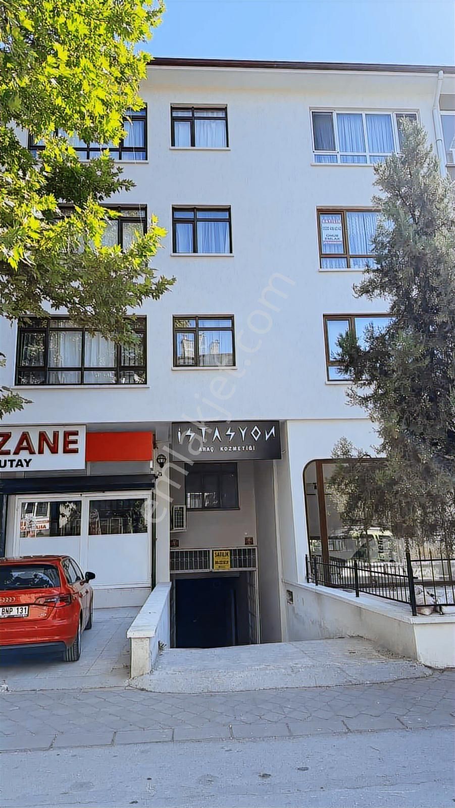 Emek 8. Cadde, 1. Kat, Geniş 3+1