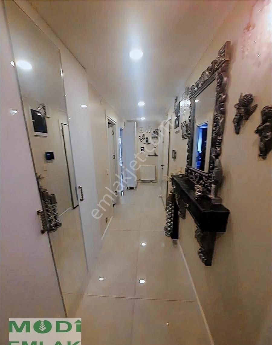 Salacak'ta Ferah 3+1, Yarı Zemin Daire, Merkezi Konumda - Görsel 29