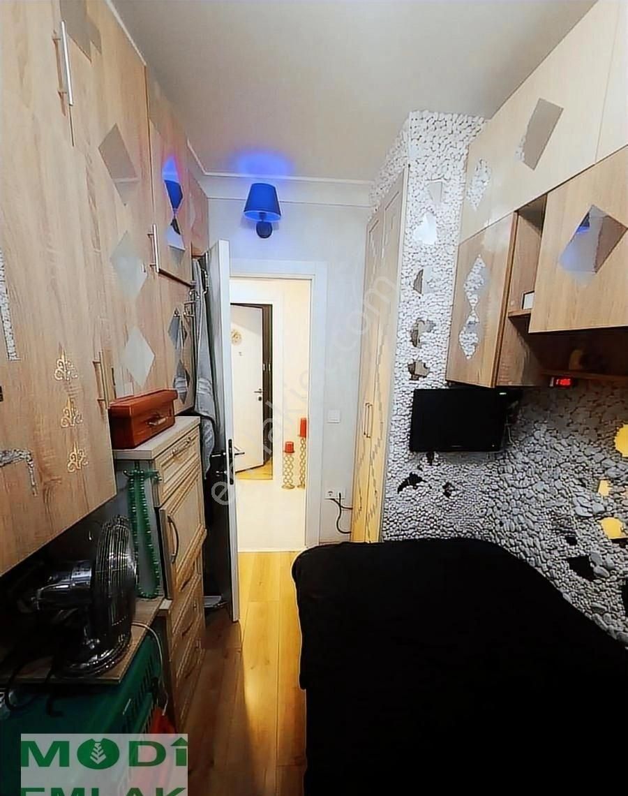 Salacak'ta Ferah 3+1, Yarı Zemin Daire, Merkezi Konumda - Görsel 23