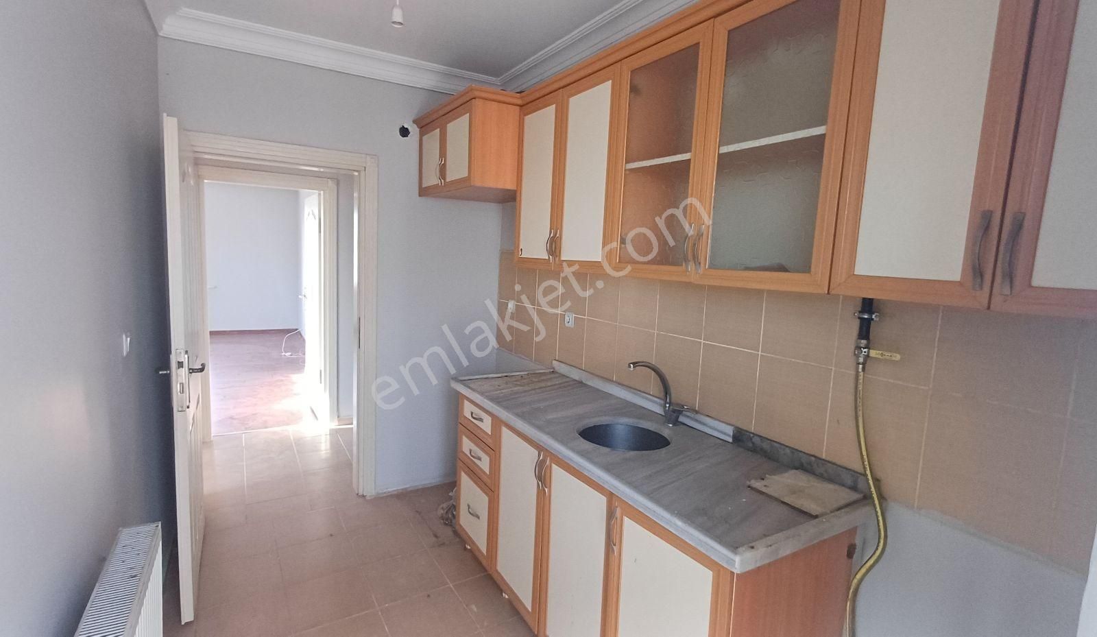 Oturuma Hazır Çift Balkonlu, Geniş, Uygun Fiyatlı Daire - Görsel 9