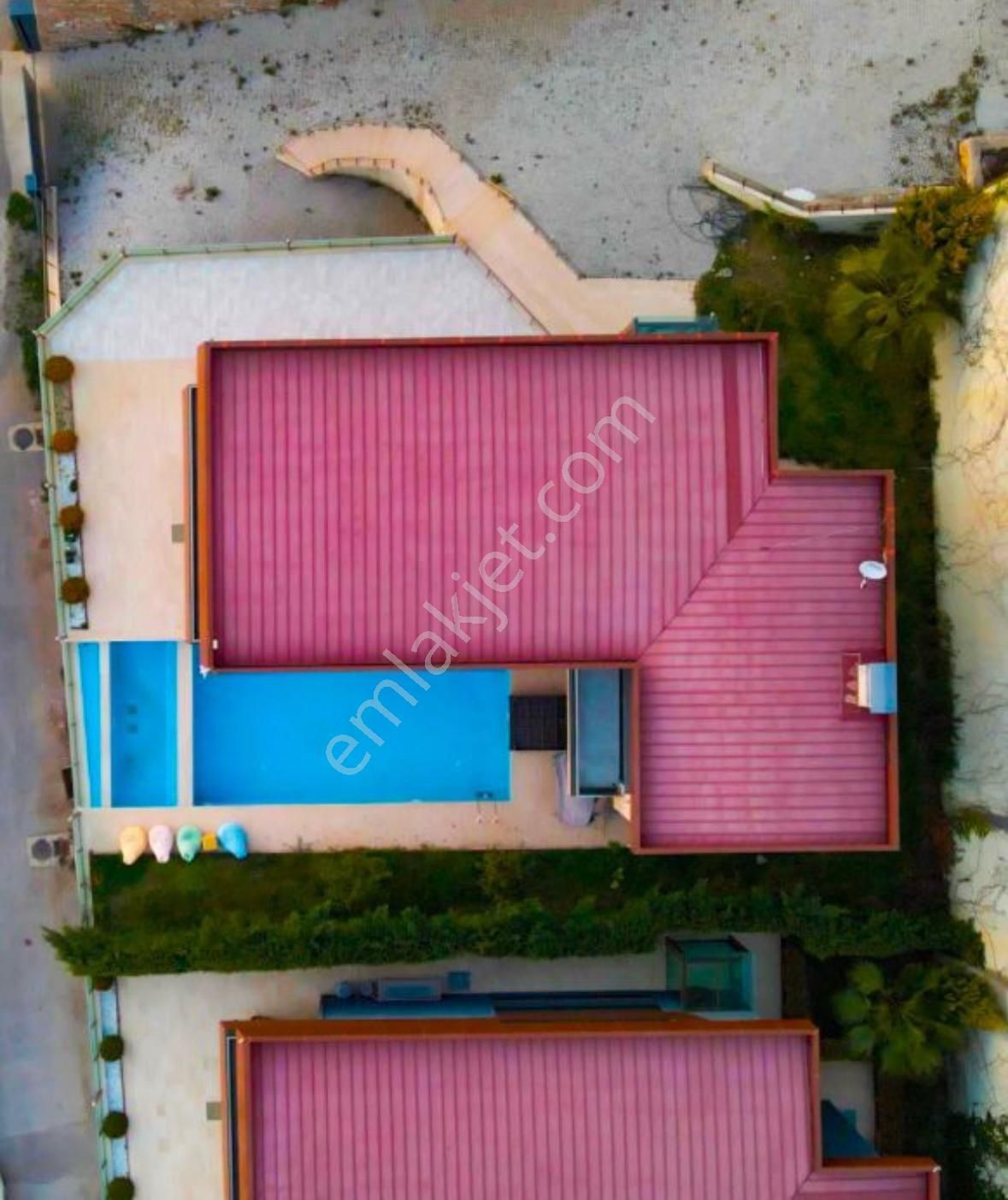 Alanya Büyükhasbahçe Özel Tasarım Ultra Lüks Triplex Villa - Görsel 10