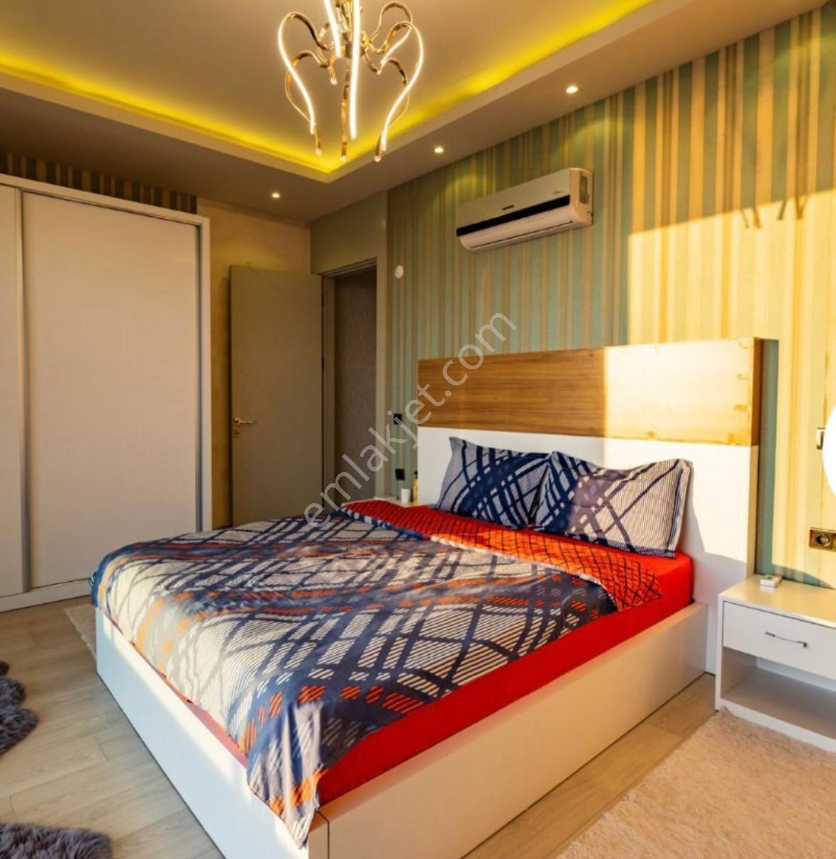 Alanya Büyükhasbahçe Özel Tasarım Ultra Lüks Triplex Villa - Görsel 14