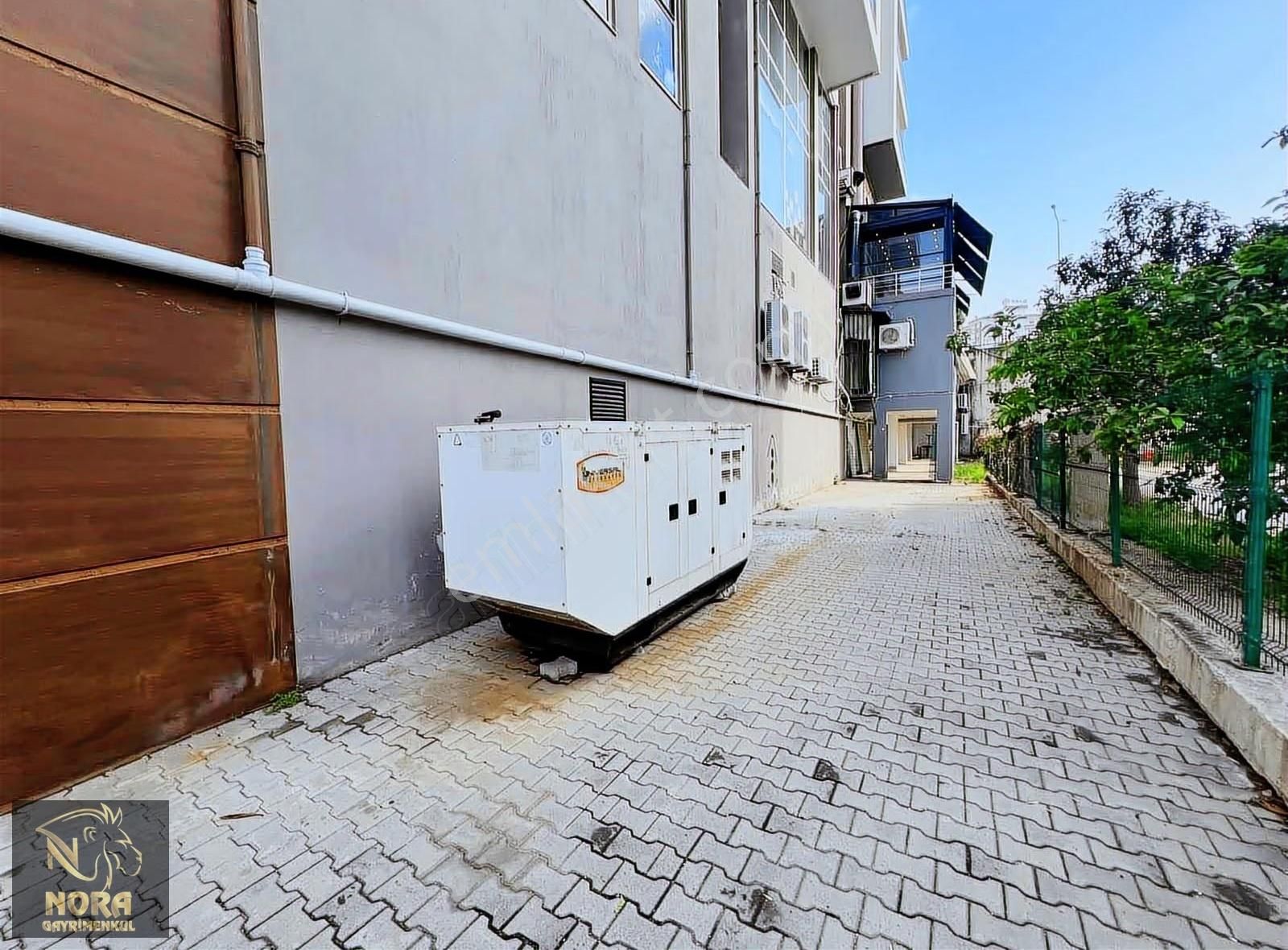 Nora'dan Caddeye Sıfır Geniş Lüks Eşya - Görsel 7