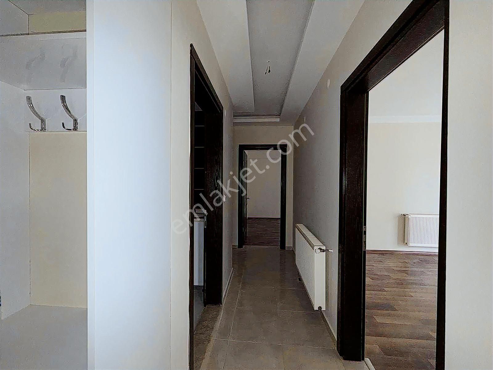 Remax Pin'den Girne Mahallesinde Doğalgazlı 3+1 Kiralık Daire - Görsel 17