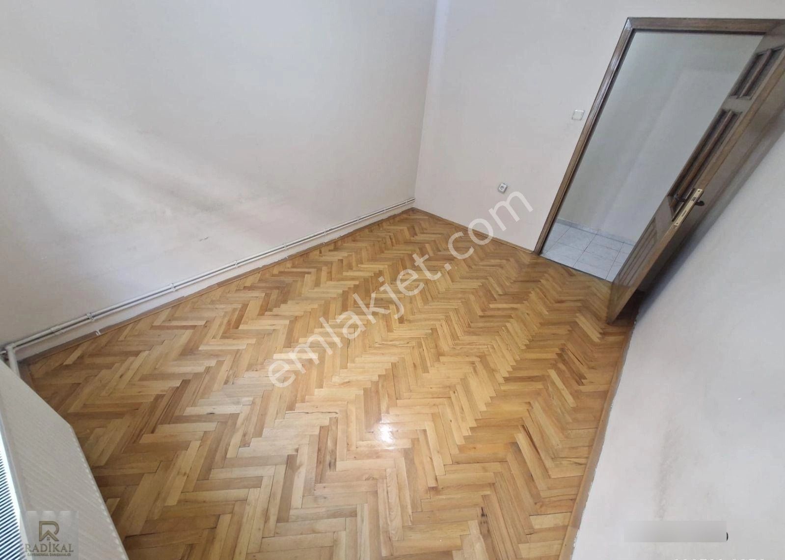 Aşıkpaşa Mahallesi Ziya Oralay Caddesi Üzeri Katta Kök Tapulu Satılık 3+1 Daire....... - Görsel 26