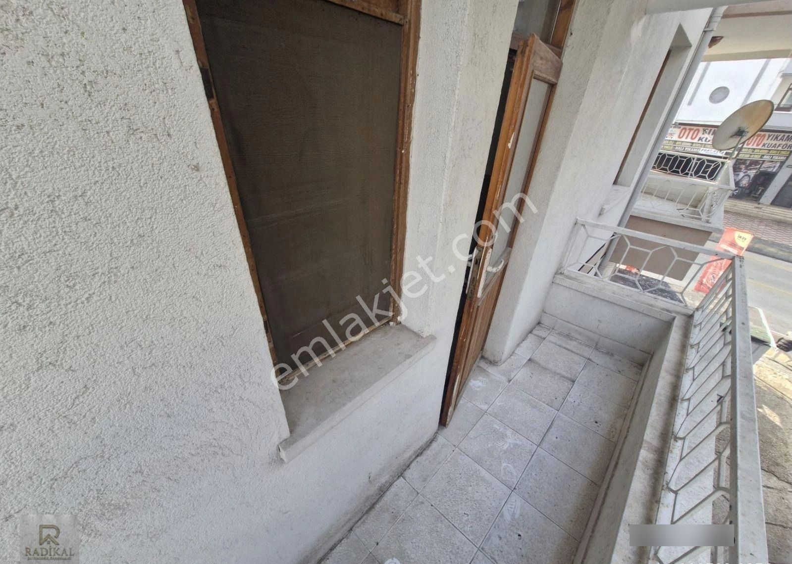 Aşıkpaşa Mahallesi Ziya Oralay Caddesi Üzeri Katta Kök Tapulu Satılık 3+1 Daire....... - Görsel 16