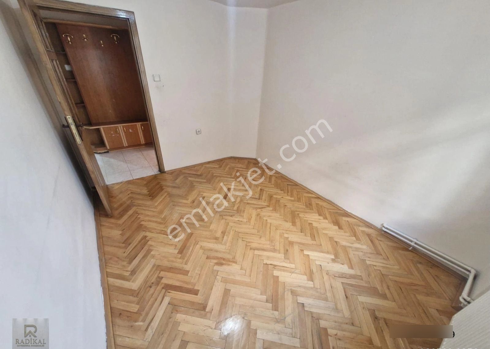 Aşıkpaşa Mahallesi Ziya Oralay Caddesi Üzeri Katta Kök Tapulu Satılık 3+1 Daire....... - Görsel 7