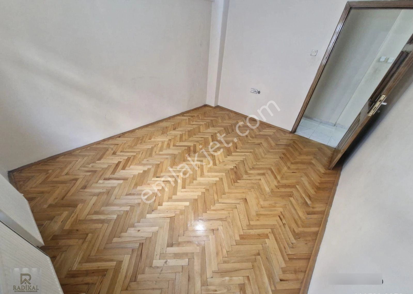 Aşıkpaşa Mahallesi Ziya Oralay Caddesi Üzeri Katta Kök Tapulu Satılık 3+1 Daire....... - Görsel 28