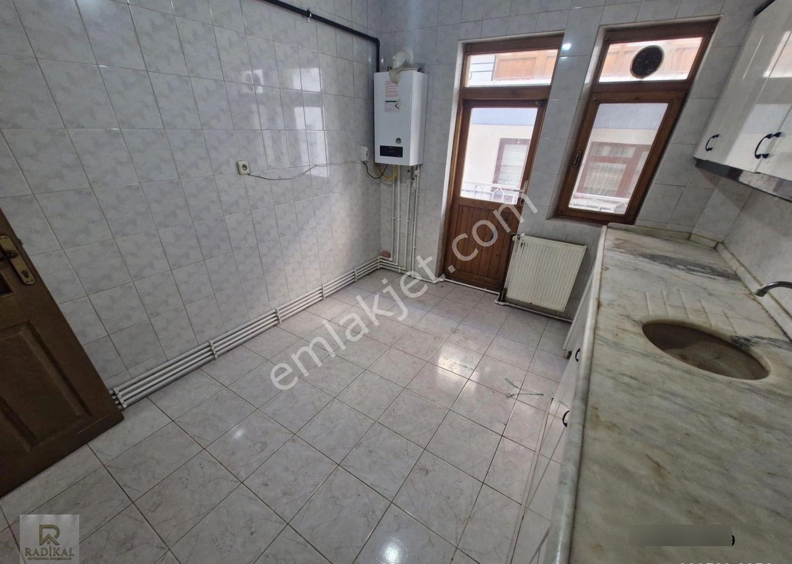 Aşıkpaşa Mahallesi Ziya Oralay Caddesi Üzeri Katta Kök Tapulu Satılık 3+1 Daire....... - Görsel 22