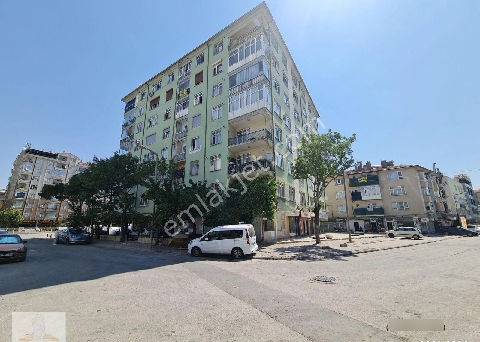 İhsaniye Alt Geçidi Opet Karşısında 3+1 Kiralık Daire