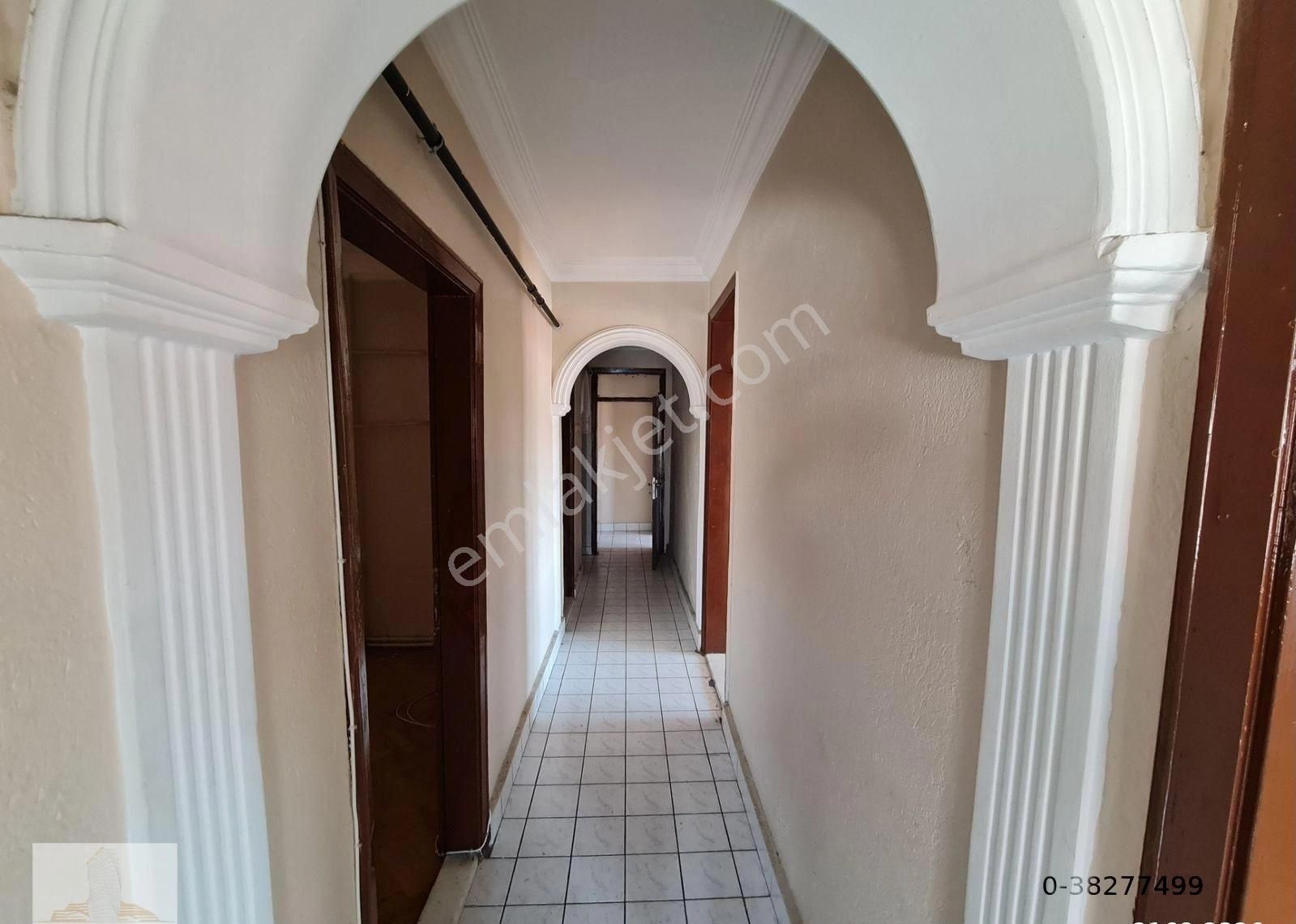 İhsaniye Alt Geçidi Opet Karşısında 3+1 Kiralık Daire - Görsel 2