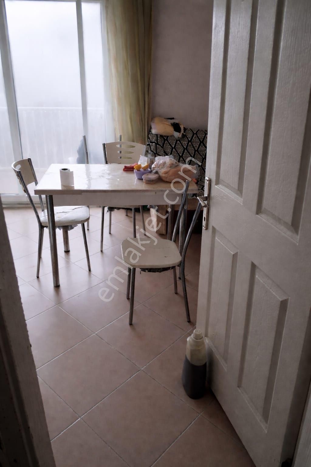 Göcekli Emlaktan Yüksek Kredili Merkezde Satılık 2+1 Daire - Görsel 4