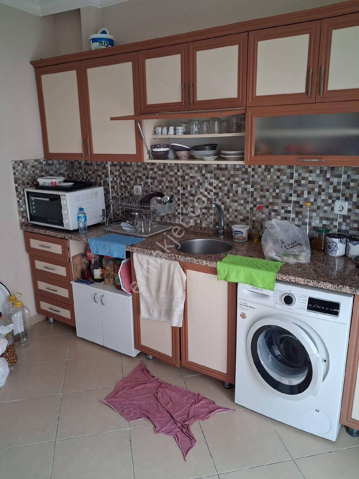 Göcekli Emlaktan Yüksek Kredili Merkezde Satılık 2+1 Daire