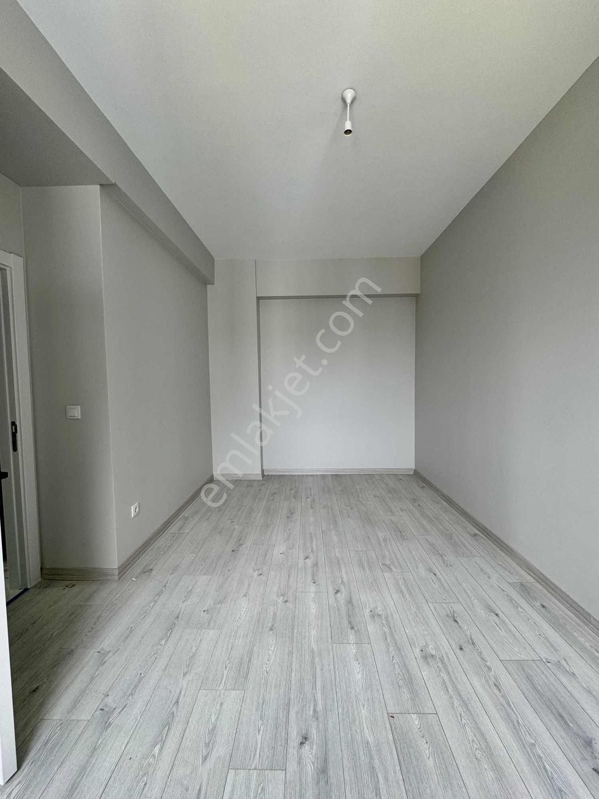 Sancaktepe Çekmeköy Sınırı Cadde Üzeri Satılık 90 M2 2+1 Daire - Görsel 13
