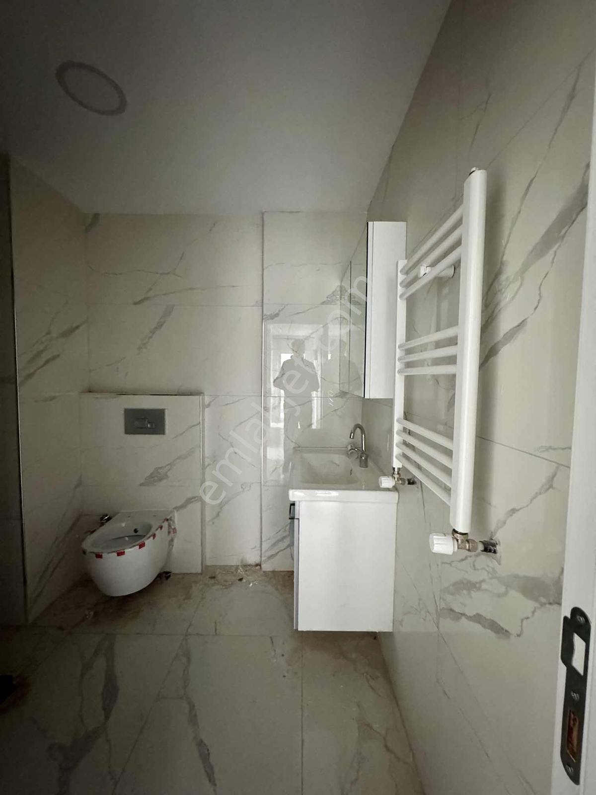 Sancaktepe Çekmeköy Sınırı Cadde Üzeri Satılık 90 M2 2+1 Daire - Görsel 11