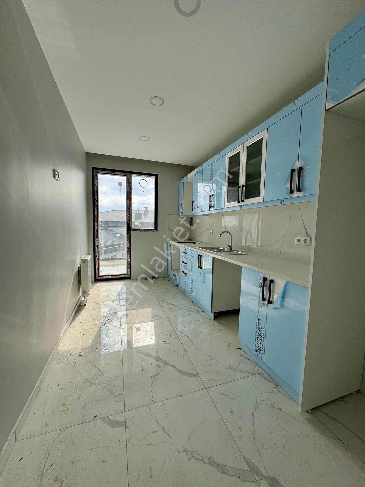 Sancaktepe Çekmeköy Sınırı Cadde Üzeri Satılık 90 M2 2+1 Daire - Görsel 18