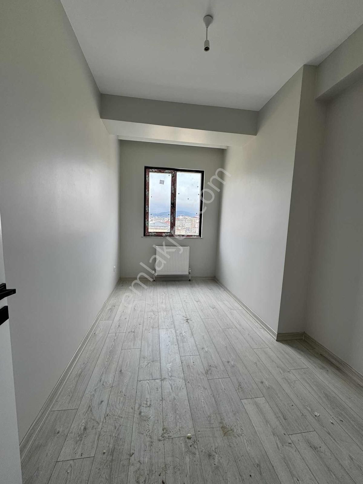 Sancaktepe Çekmeköy Sınırı Cadde Üzeri Satılık 90 M2 2+1 Daire - Görsel 20