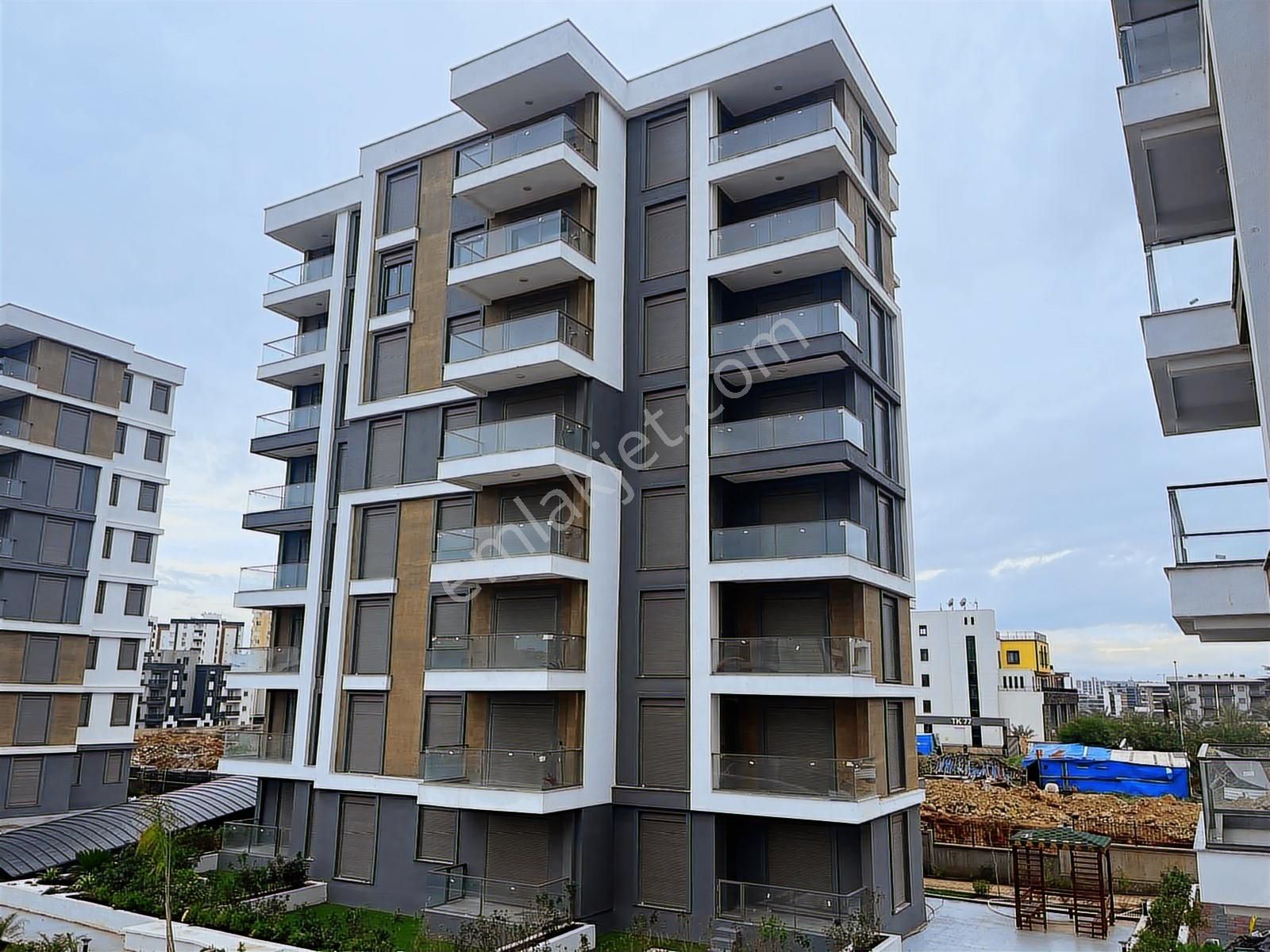 Altıntaş'ta 4 Bloklu Sitede Ayrı Mutfak İskanlı 3+1 Daire - Görsel 25