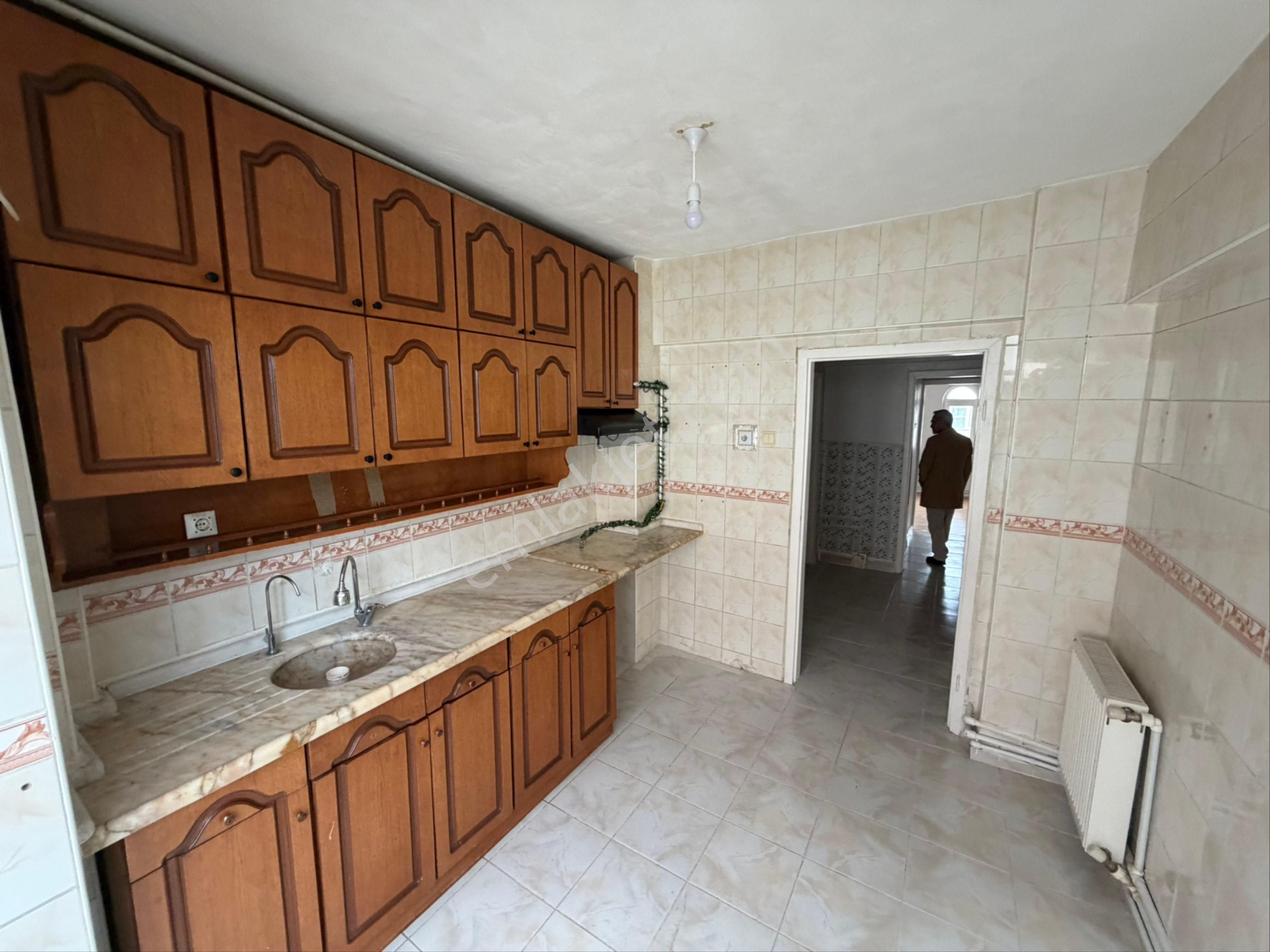 Akşemsettin Mah. 3+1 Ön Cadde Cepheli Ara Kat Krediye Uygun Daire! - Görsel 21