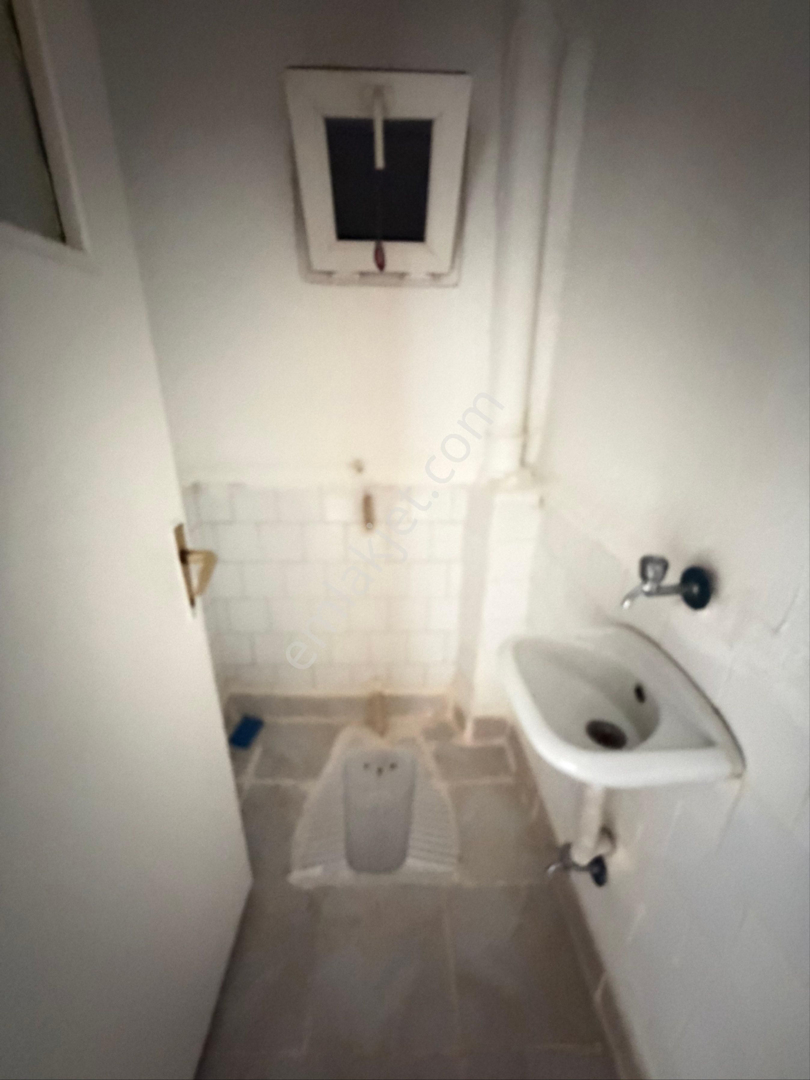 Akşemsettin Mah. 3+1 Ön Cadde Cepheli Ara Kat Krediye Uygun Daire! - Görsel 2