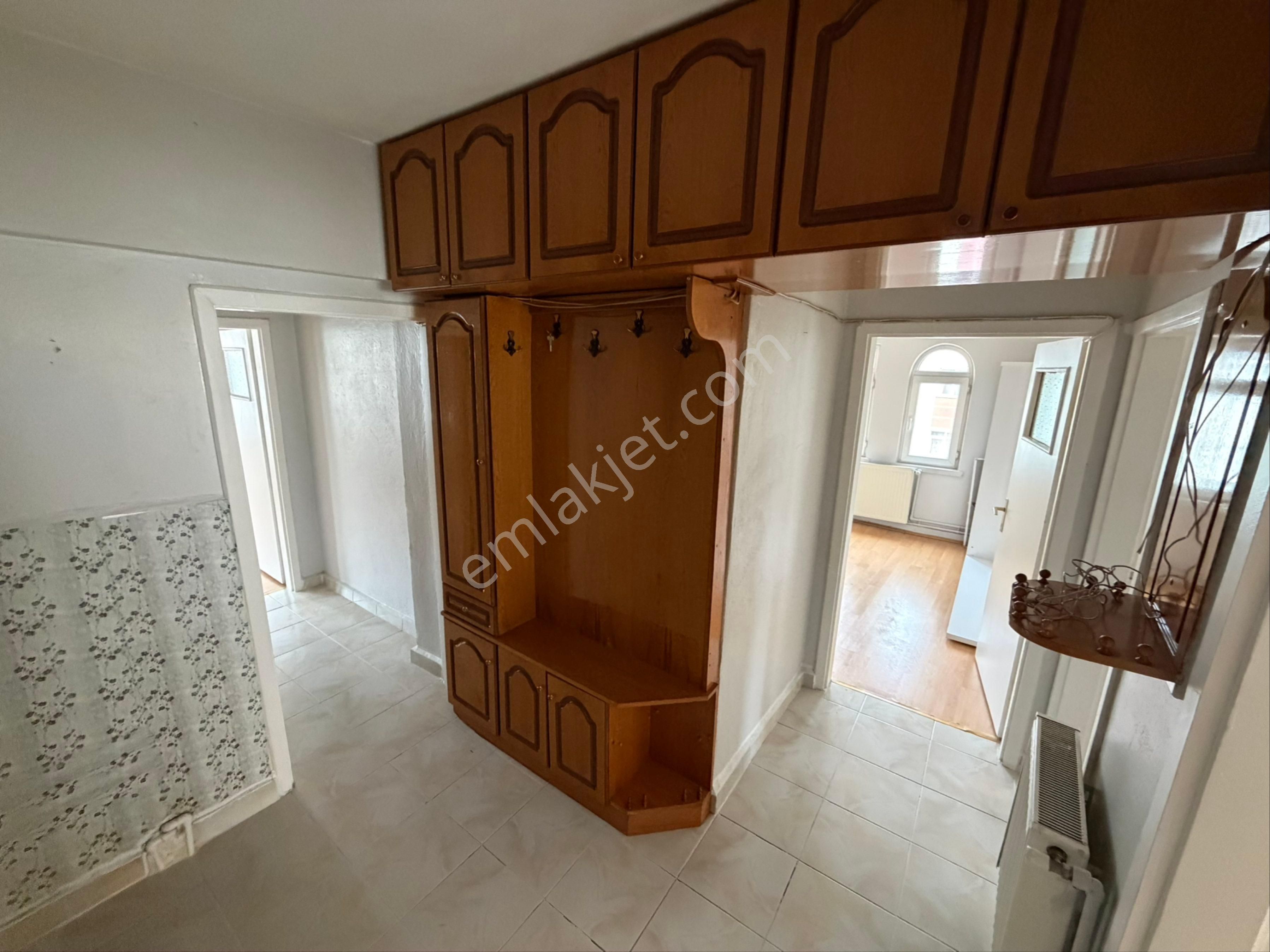 Akşemsettin Mah. 3+1 Ön Cadde Cepheli Ara Kat Krediye Uygun Daire! - Görsel 4