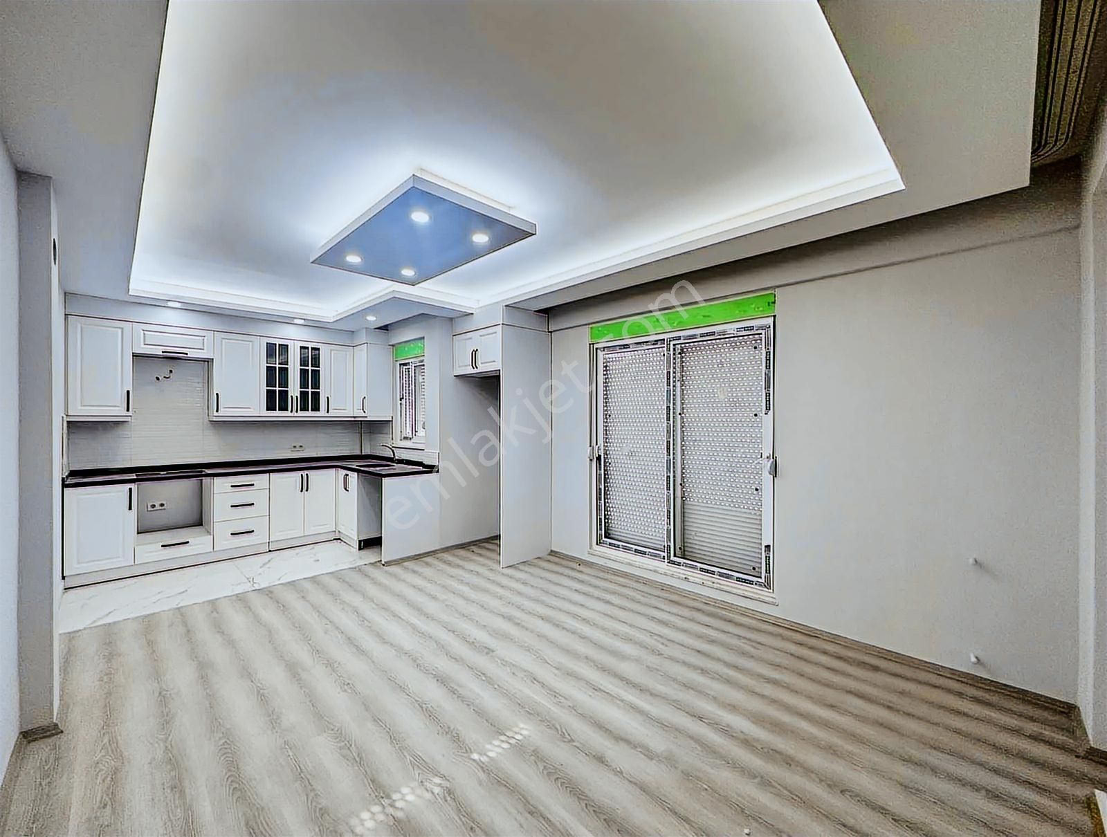 Ilıcada 3+1 Yüksek Giriş Amerikan Mutfak Havuzlu Sıfır Daire