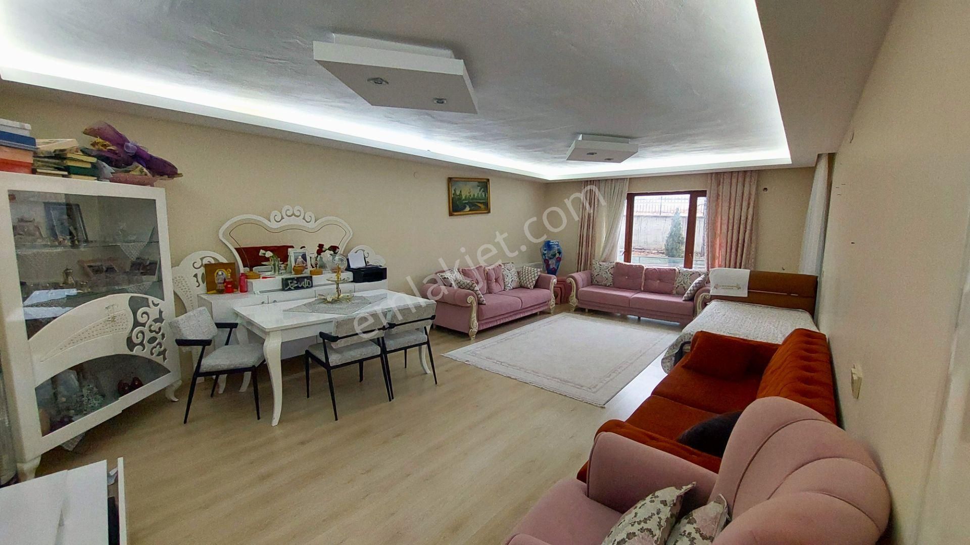 Gölbaşı Eymir Aydınlı Evler Sitesi Geniş 4+1 Satılık Daire - Görsel 2