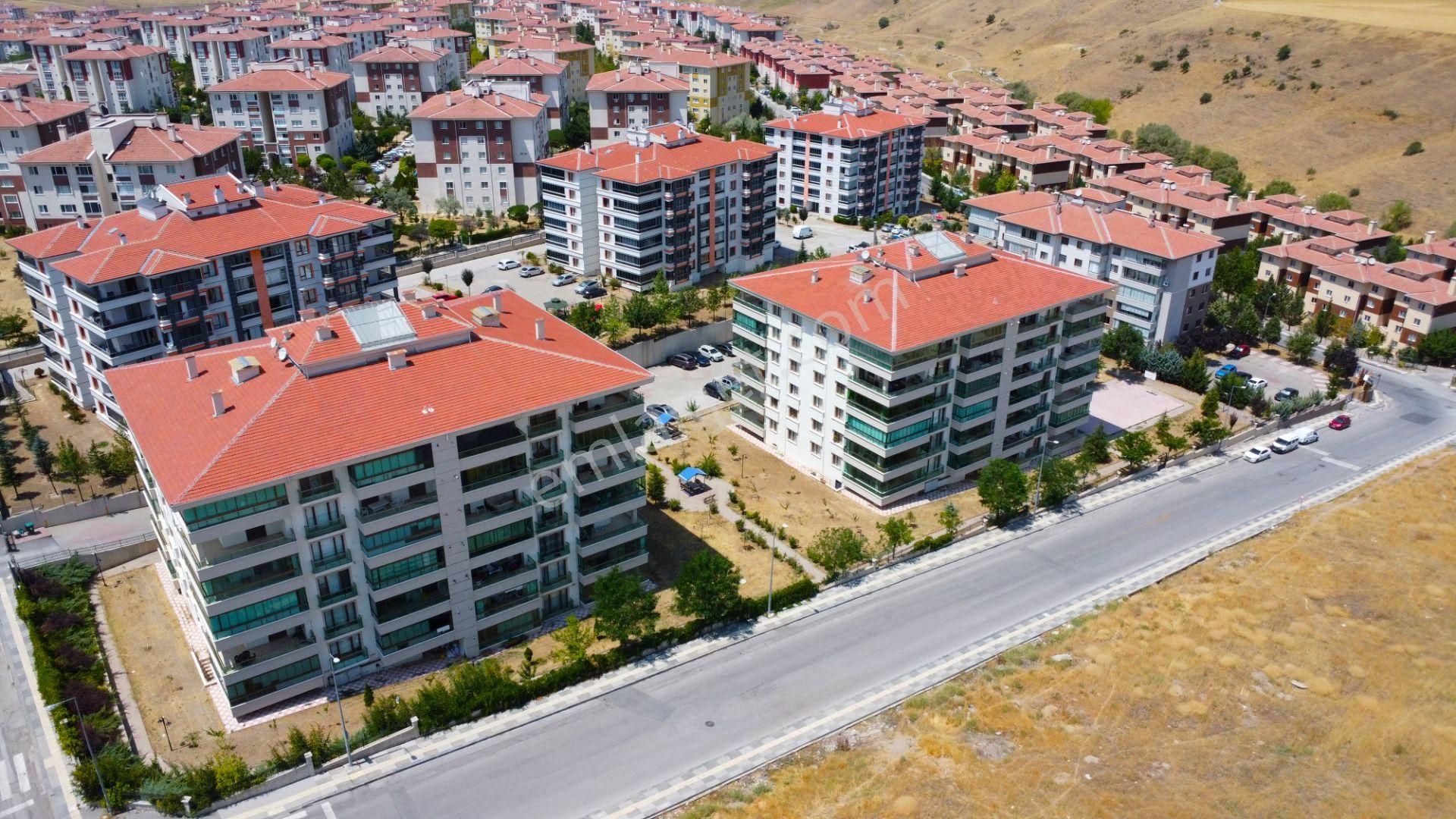 Gölbaşı Eymir Aydınlı Evler Sitesi Geniş 4+1 Satılık Daire - Görsel 9